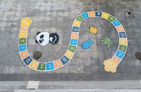 甘泉地面游戏彩绘