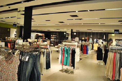 甘泉商场里的店面怎么装修？